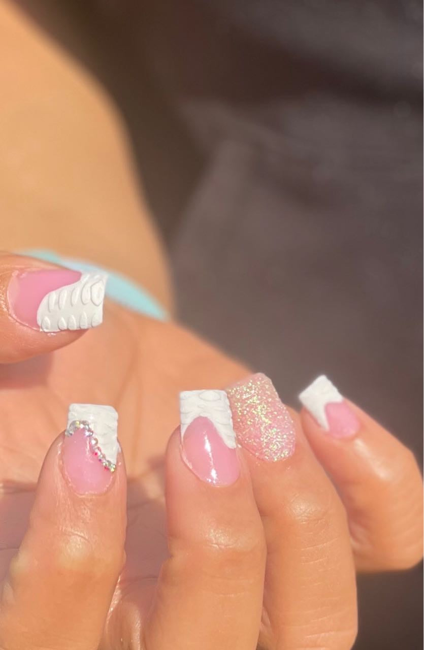 White alligator French tip