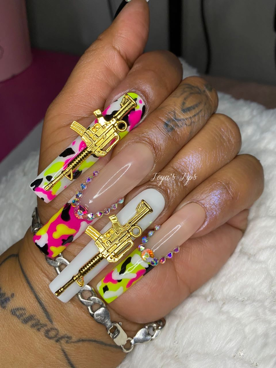 Camo Ammo pink