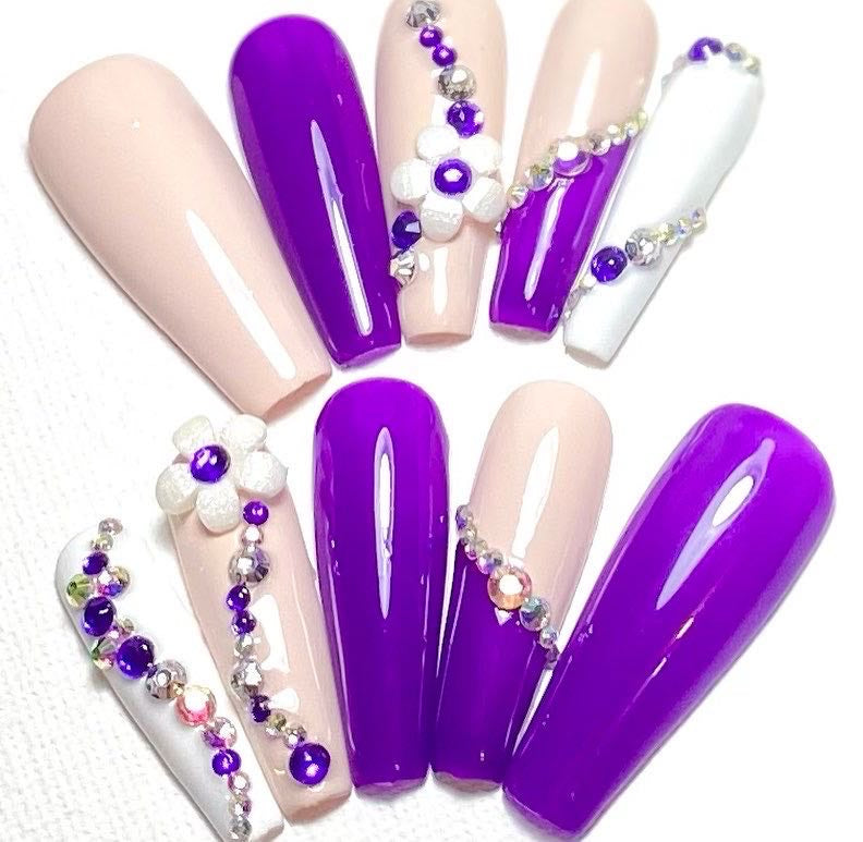 Purple flowers 🌸