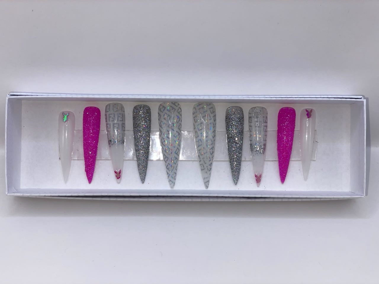 Deluxe 7 - XXXL Stiletto