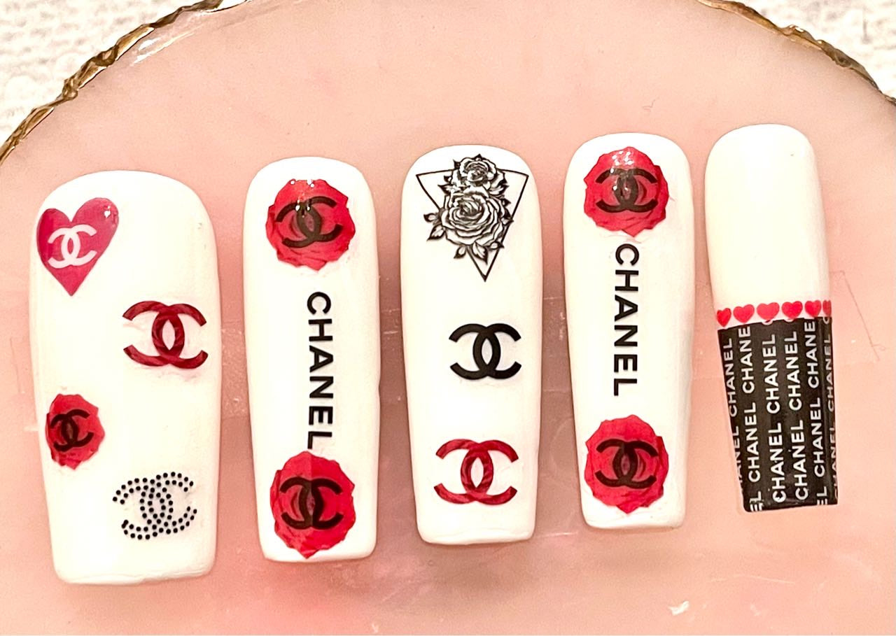 Designer press on nails