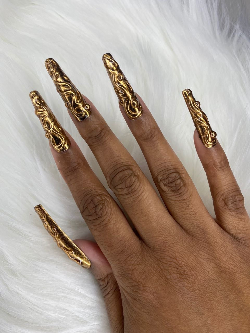 Gold 3D Nails