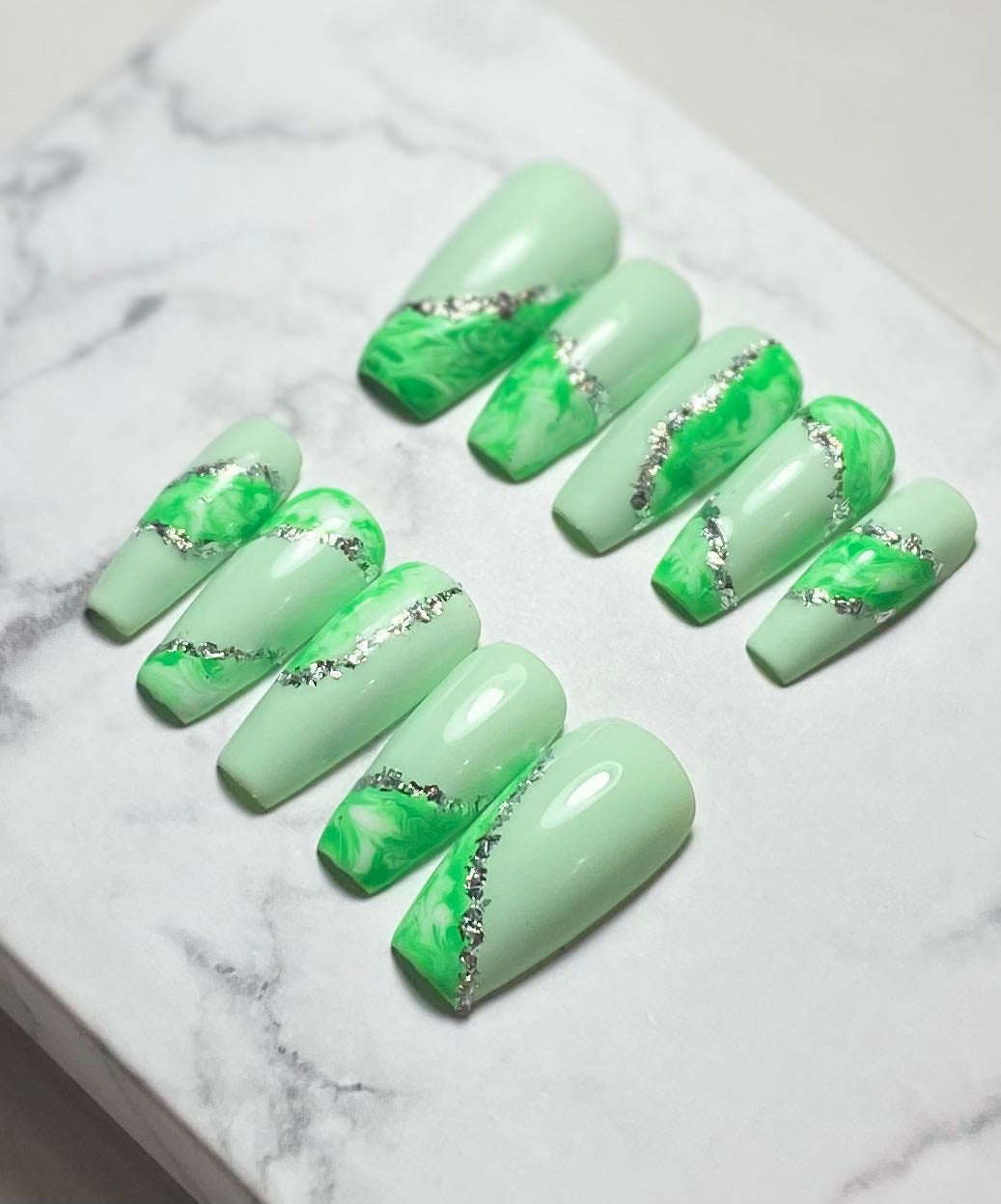 Prefect Green Gel Press On Nails