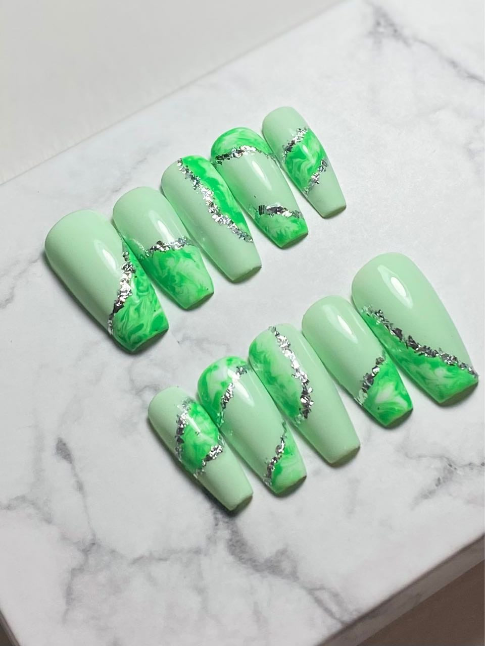 Prefect Green Gel Press On Nails