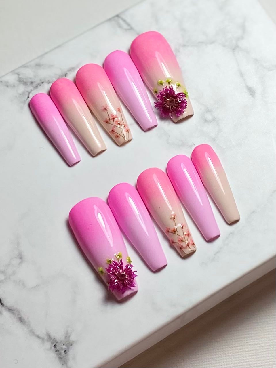 Flowers 🌸 Press On Nails